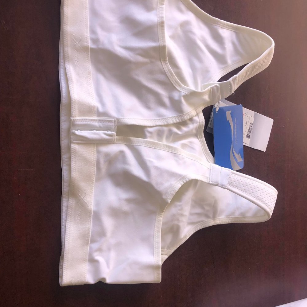 Size 42B/C, NWT CW-X Sport Bra Color: White Sport Bra ,  Style 165103 - Picture 5 of 7
